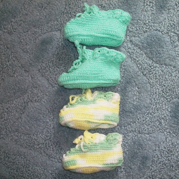 Acrylic baby booties (#EV913) - Picture 3 of 6